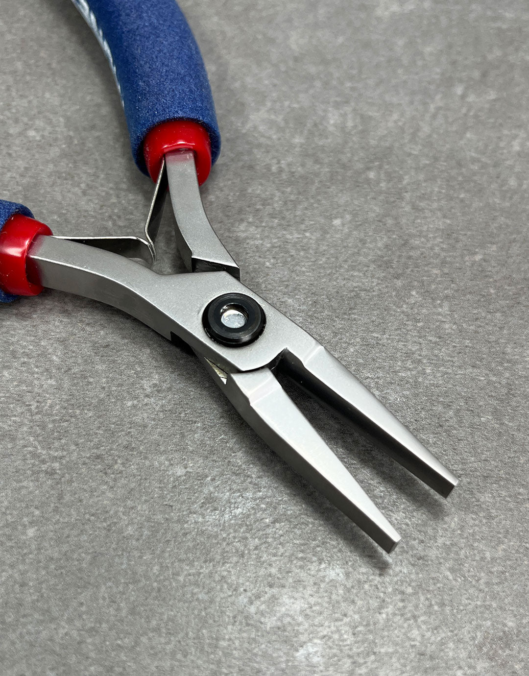 PL30X46 = Tronex 546/746 Flat and Half Round Pliers
