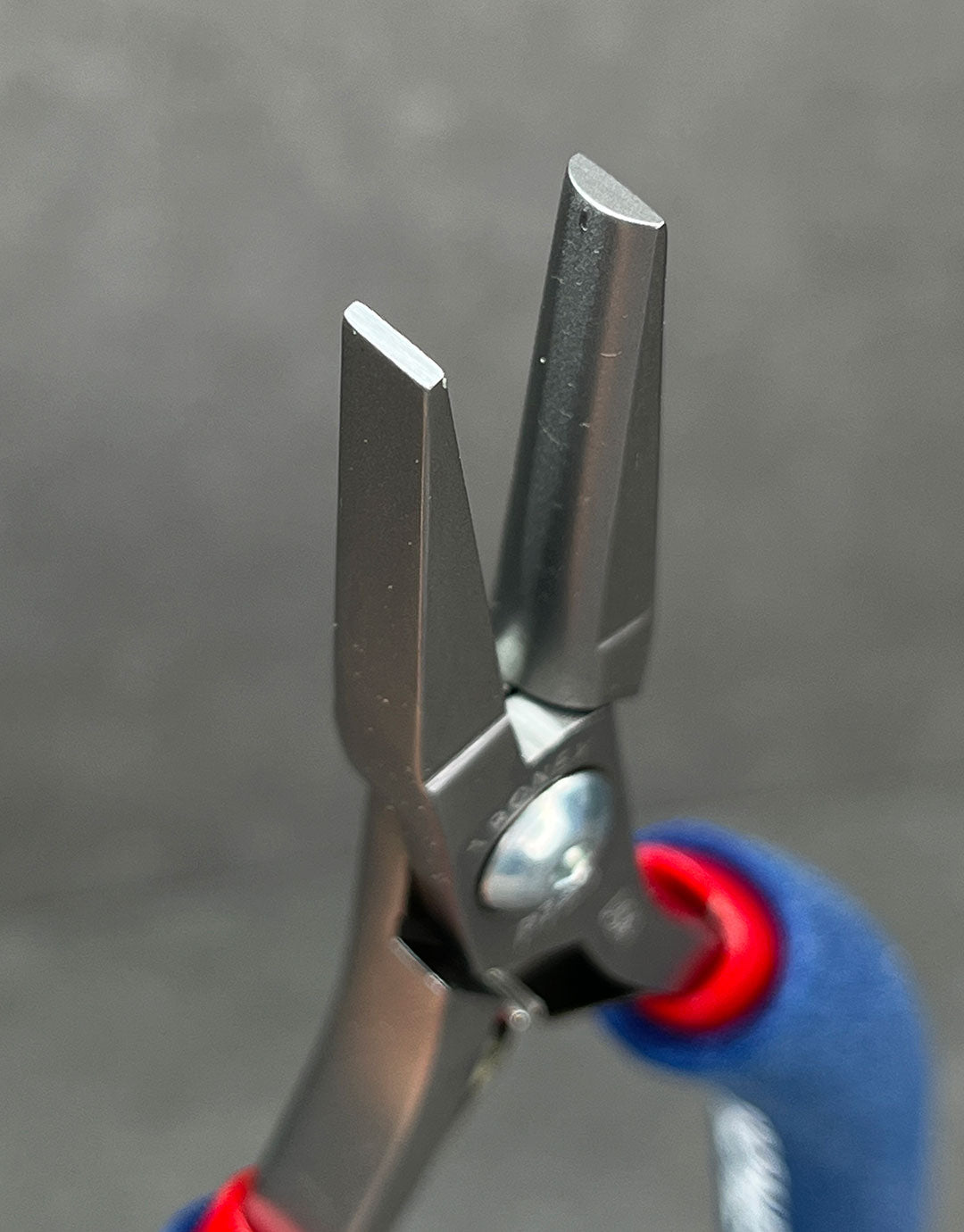 PL30X46 = Tronex 546/746 Flat and Half Round Pliers