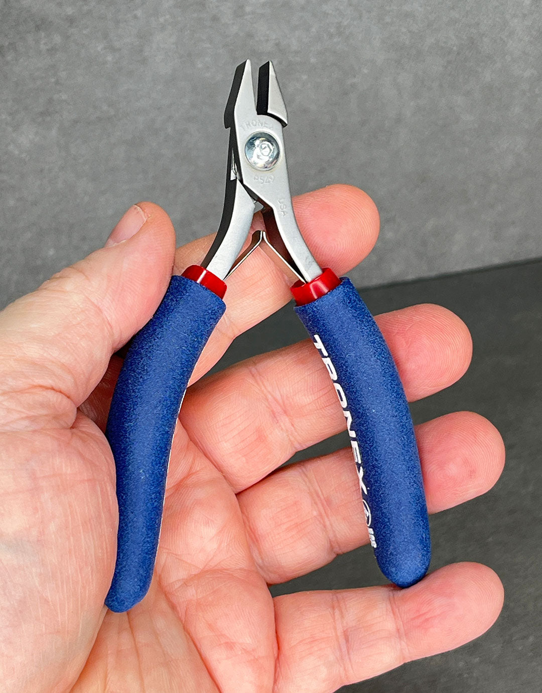 PL30X49 = Tronex 549/749 Stubby Medium Chainmaille Pliers