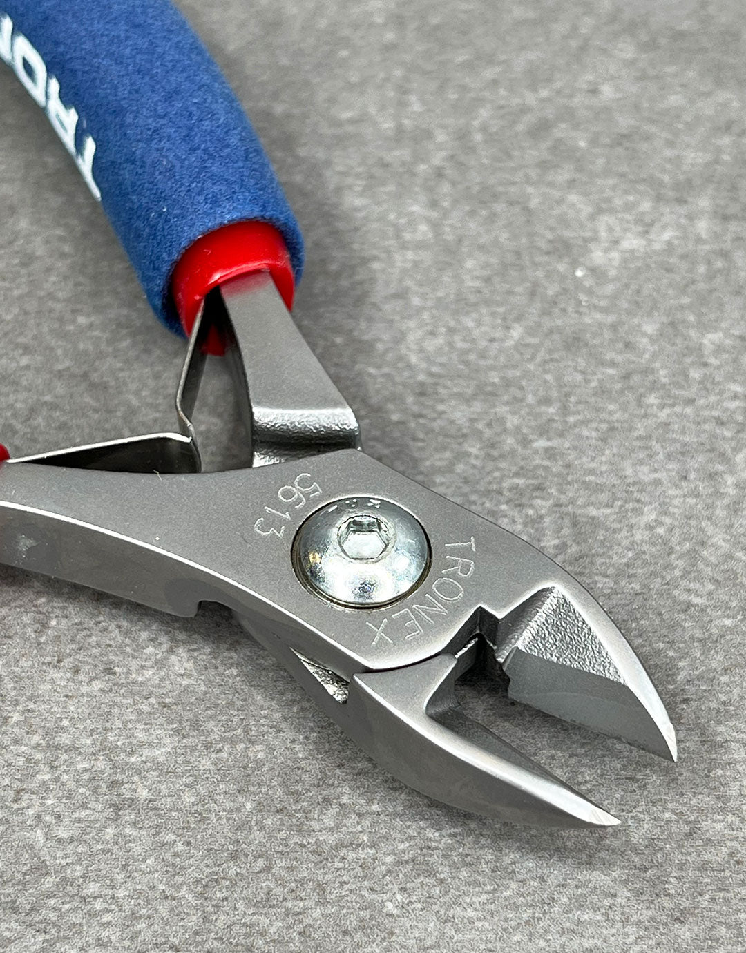 PL35613 = Tronex 5613 Extra Large Oval Head Razor Flush Cutter - Short Handle