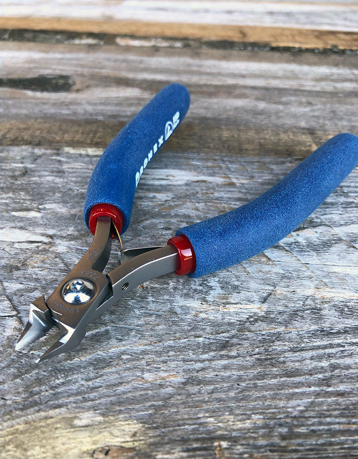 PL37990 = Long Handle Tronex Plier & Cutter Kit