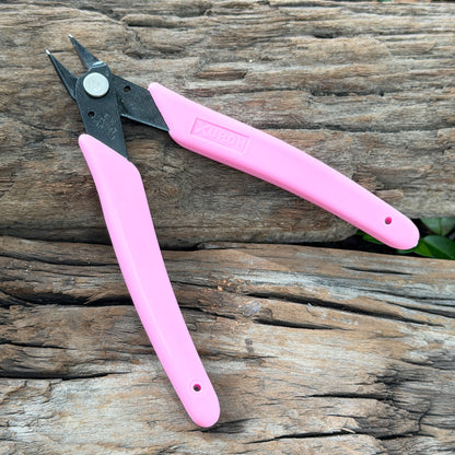 PL4170P = Xuron Flush Micro Cutting Shear with Pink Handles