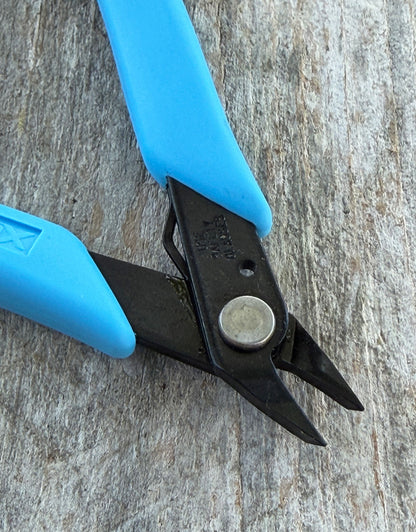 PL4487 = Jump Ring Plier with Chisel Nose by Xuron