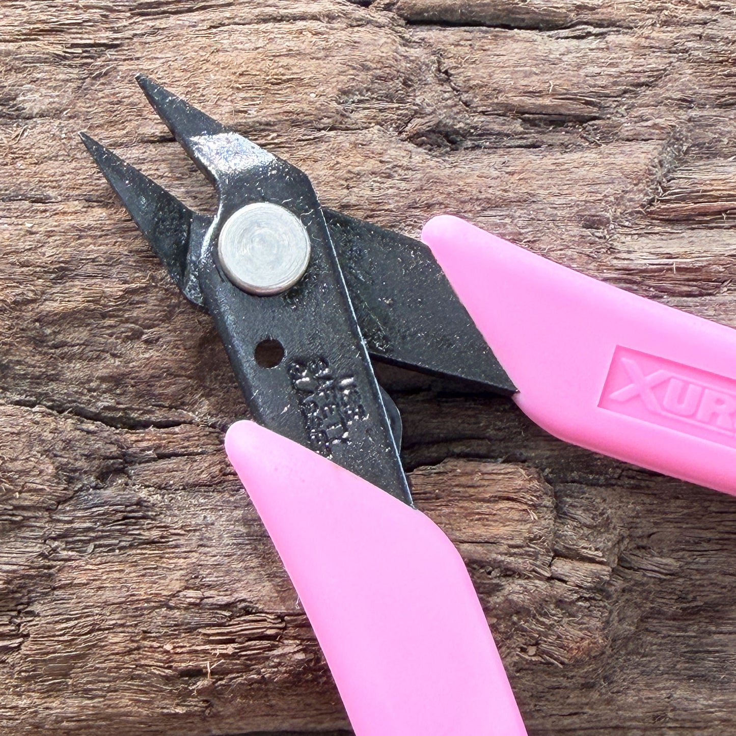 PL4487P = Jump Ring Plier with Chisel Nose by Xuron with Pink Handles