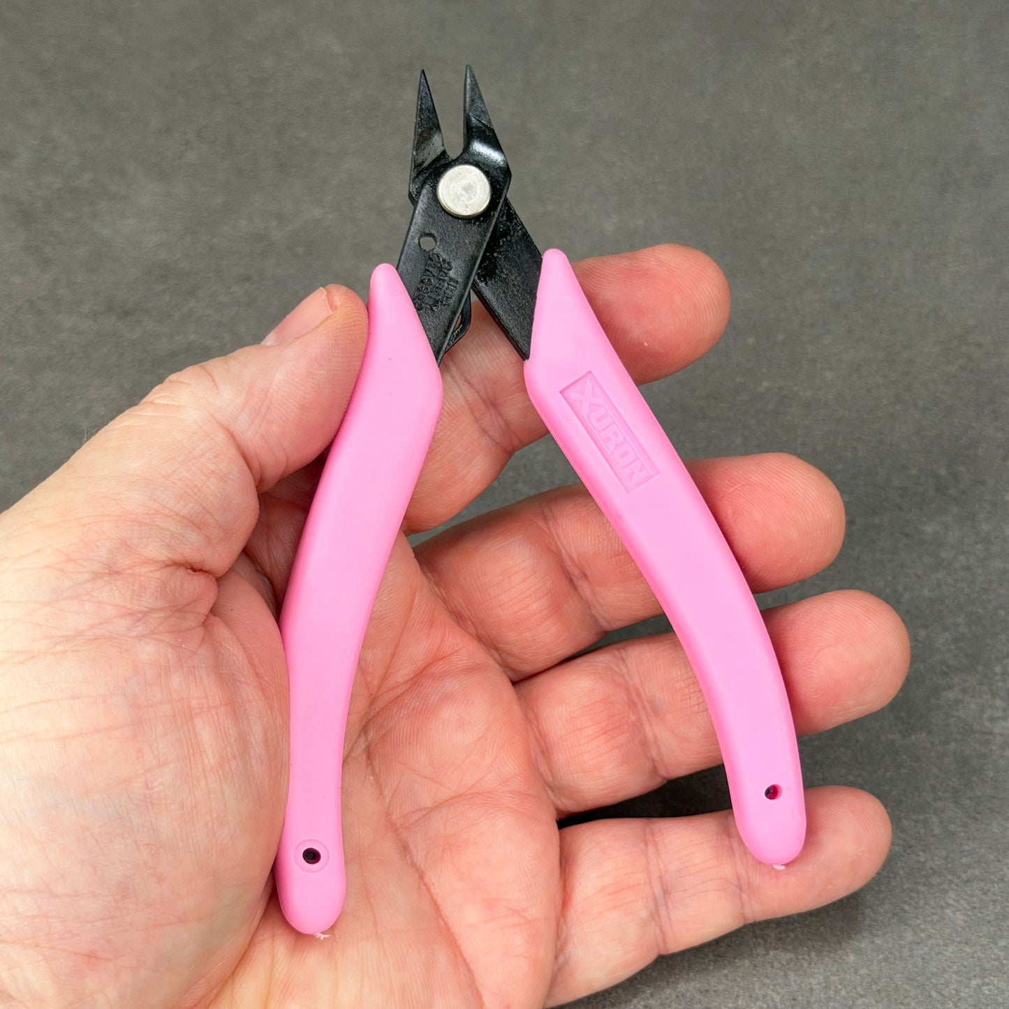 PL4487P = Jump Ring Plier with Chisel Nose by Xuron with Pink Handles