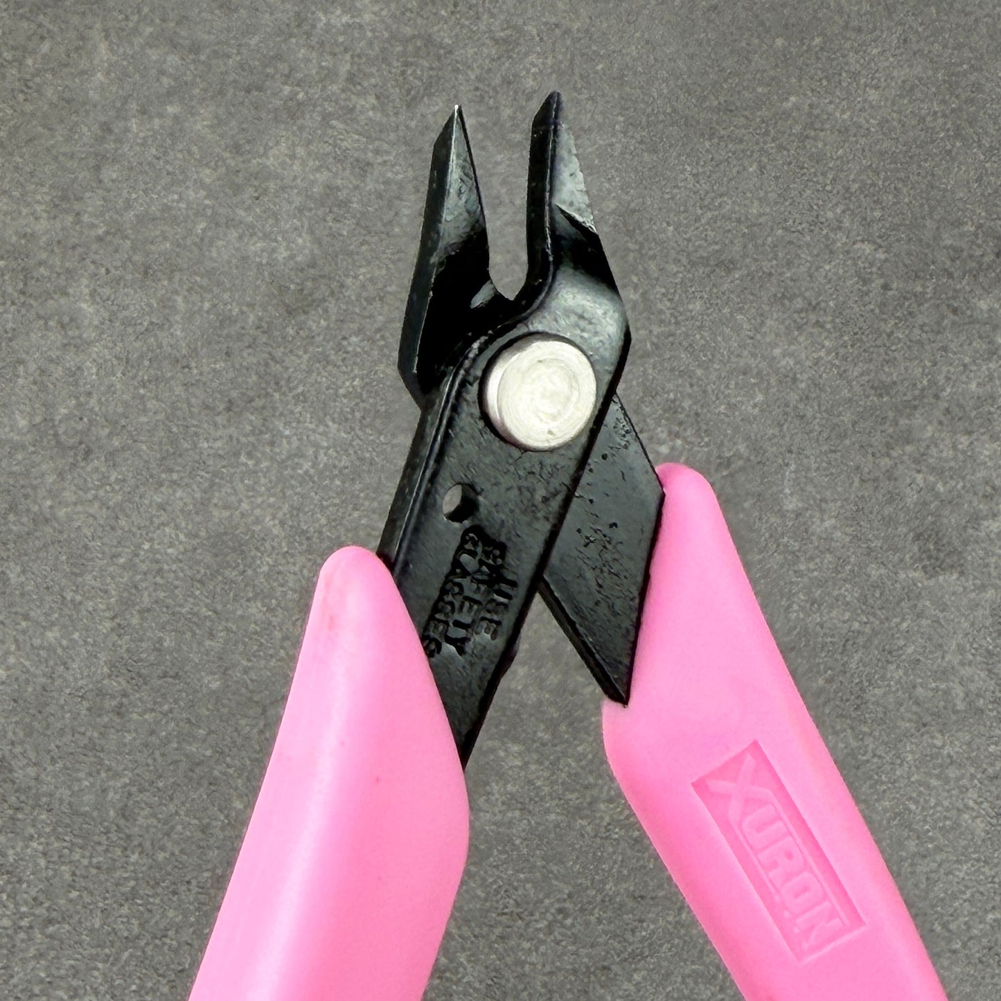PL4487P = Jump Ring Plier with Chisel Nose by Xuron with Pink Handles