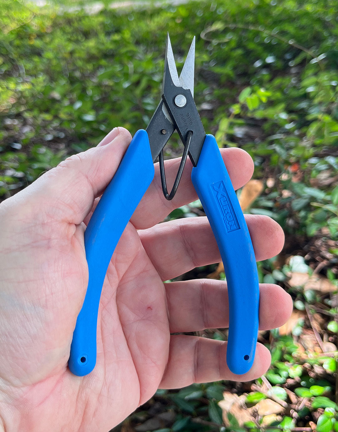 PL49180NS = Xuron High Durability Shears with Polished Cutting Blades