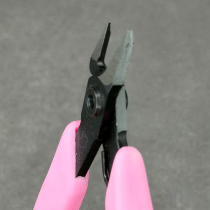 PL49200P = Xuron Tapered Head Flush Cutting Micro Shear with Pink Handles