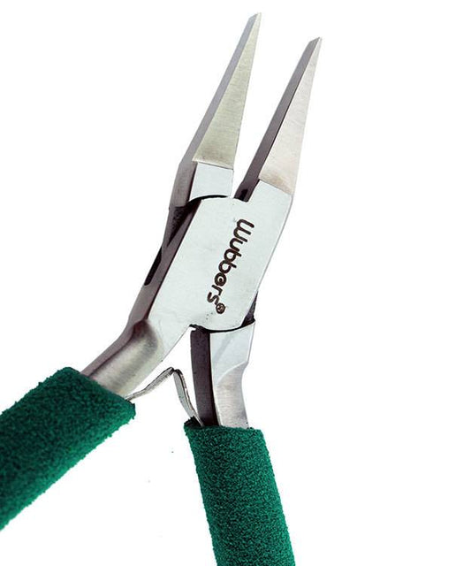 PL6006 = WUBBERS FLAT NOSE PLIERS MEDIUM
