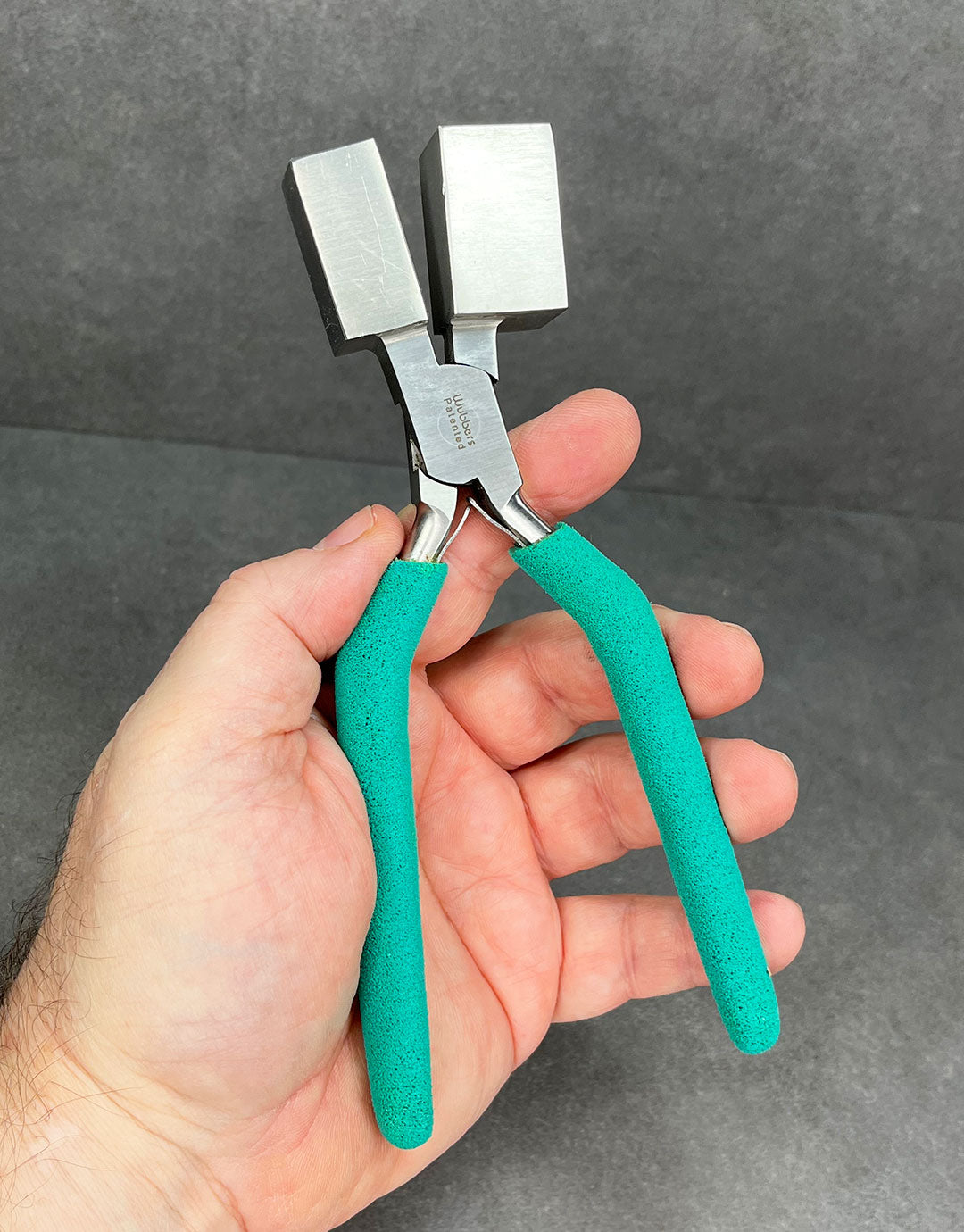 PL6034 = WUBBERS SQUARE MANDREL PLIERS - JUMBO