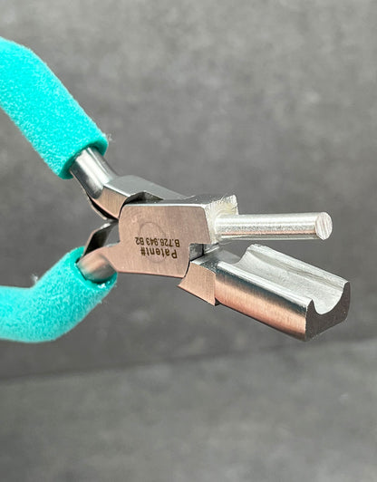 PL6136 = Wubbers Large Looping Pliers
