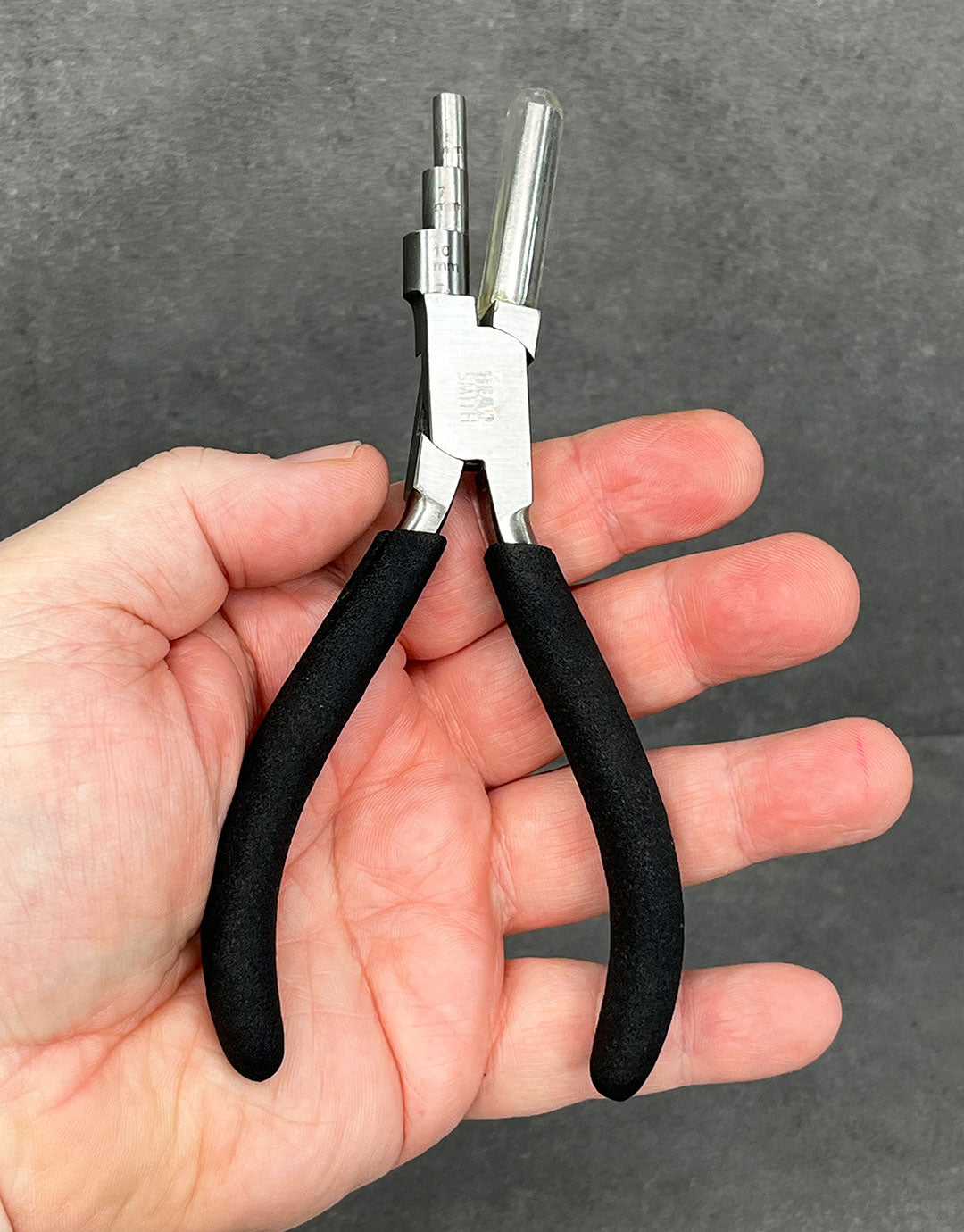 PL6462 = Wire Looper Pliers with 3 Steps ( 5-7-10mm ) by Beadsmith