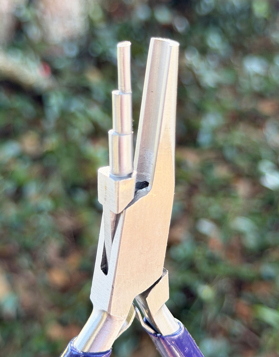 PL7480 = Looping Pliers with Stepped Jaw and Concave Jaw by Eurotool