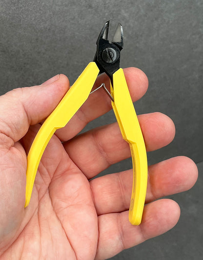 PL814X = Lindstrom Yellow Handle Side Cutters