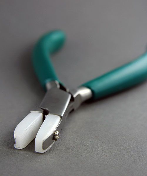 PL8310 = NYLON JAW PLIERS FLAT NOSE