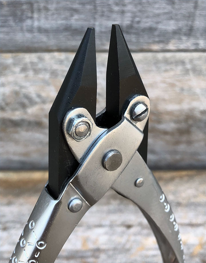 PL8600 = Parallel Pliers with Chain Nose Jaws