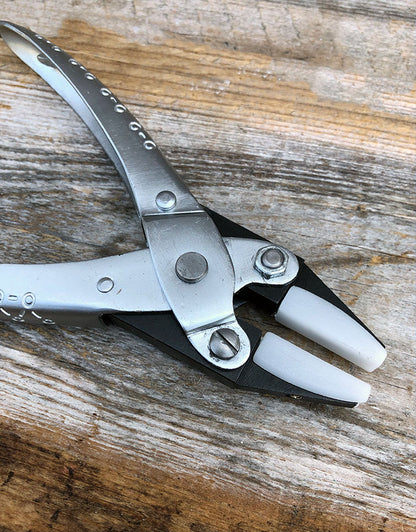 PL8640 = Parallel Pliers with Nylon Flat Nose Jaws