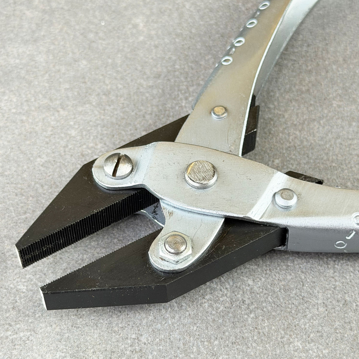 PL8650 = Parallel Flat Nose Pliers with Serrated Jaws
