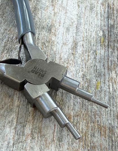 PL9360 = 6 in 1 Economy Looping Pliers