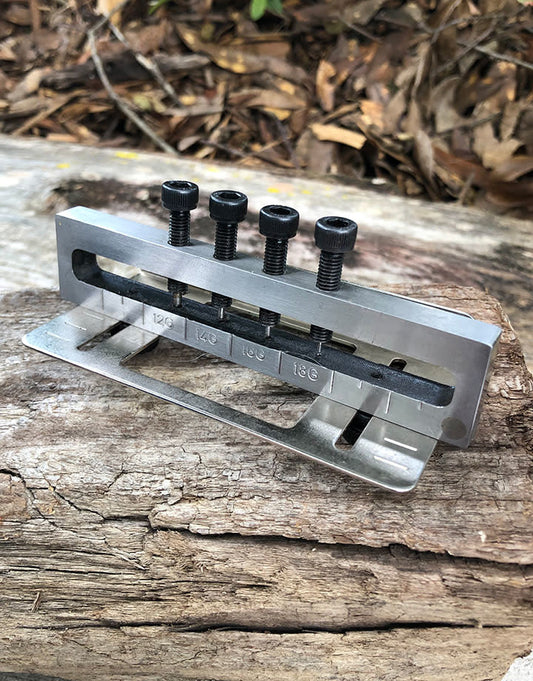 PN4204 = 4 Hole Metal Punch