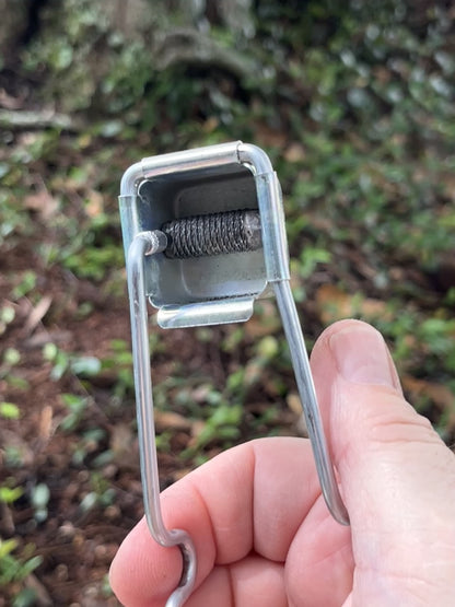 BT413 = Single Flint Torch Lighter