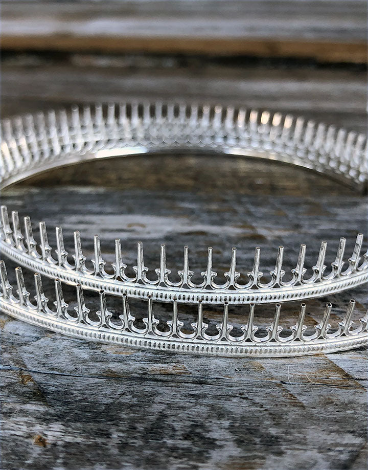 SGW03 = Sterling Gallery Wire "Dagger" (Per Inch)