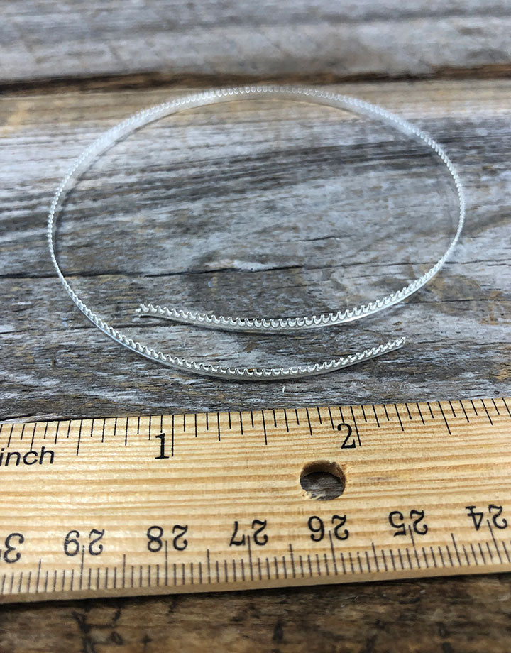 SGW07 = Sterling Gallery Wire "Scallop" (Per Inch)