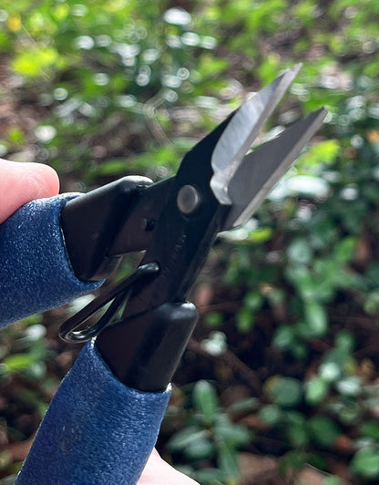 SH6001 = Lindstrom Bypass Shear with No Serrations