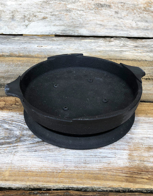 SO9006 = Fretz 6" Cast Iron Annealing Pan