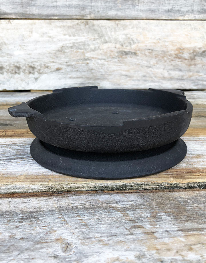 SO9006 = Fretz 6" Cast Iron Annealing Pan