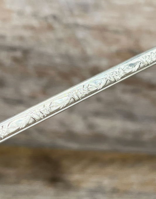 SPW01 = Pattern Wire Sterling Silver (Inch) 4.90 x 1.90mm