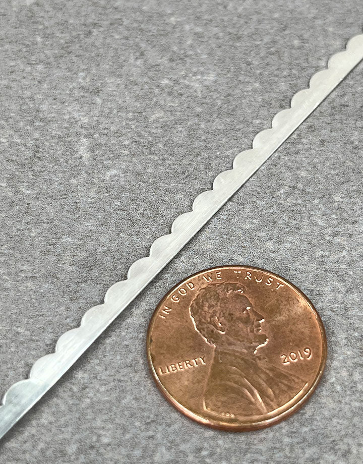 SSBW = Fine Silver Scalloped Bezel Wire
