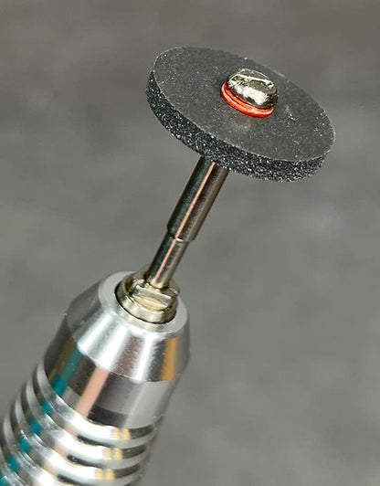 ST1374 = EVE Silicon Abrasives MEDIUM/BLACK SQUARE/ EDGE WHEEL 5/8'' (x10)
