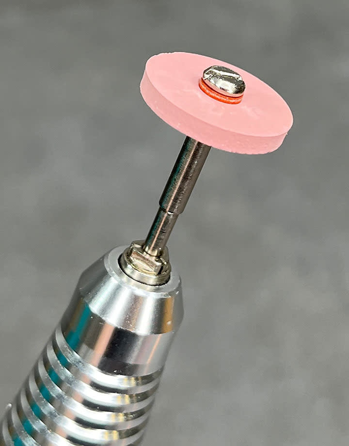 ST1380 = EVE Silicon Abrasives EXTRA FINE/PINK  SQUARE EDGE WHEEL 5/8" (x10)
