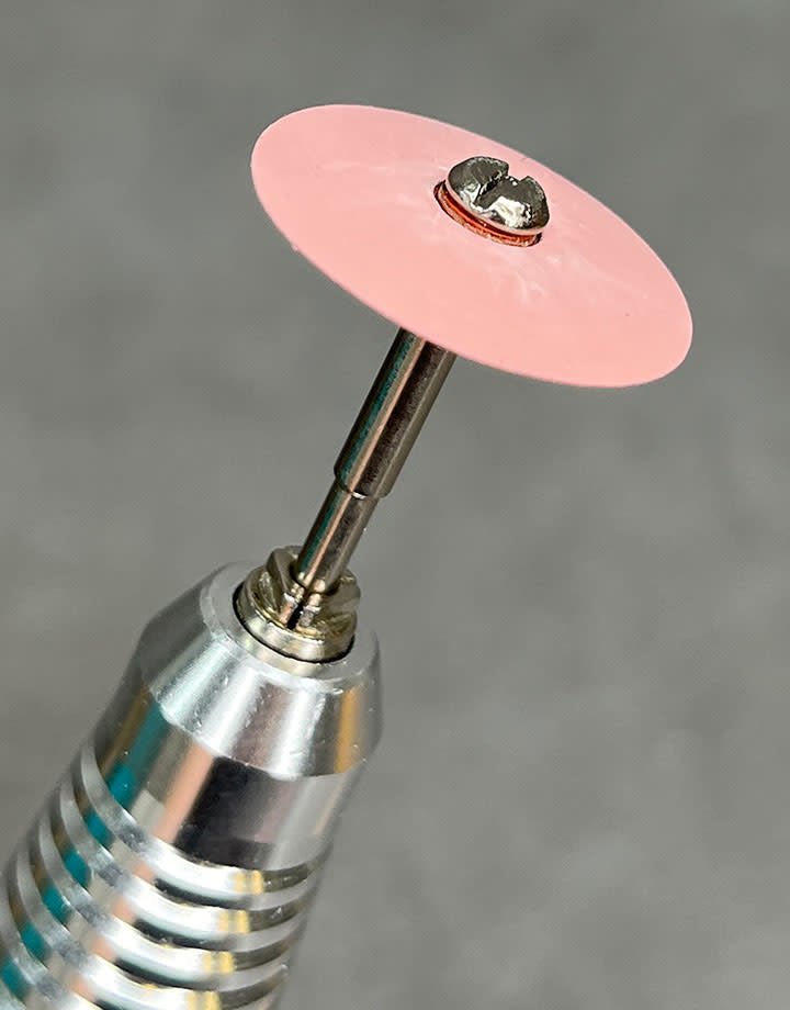 ST1383 = EVE Silicon Abrasives EXTRA FINE/PINK KNIFE EDGE WHEEL 7/8'' (x10)