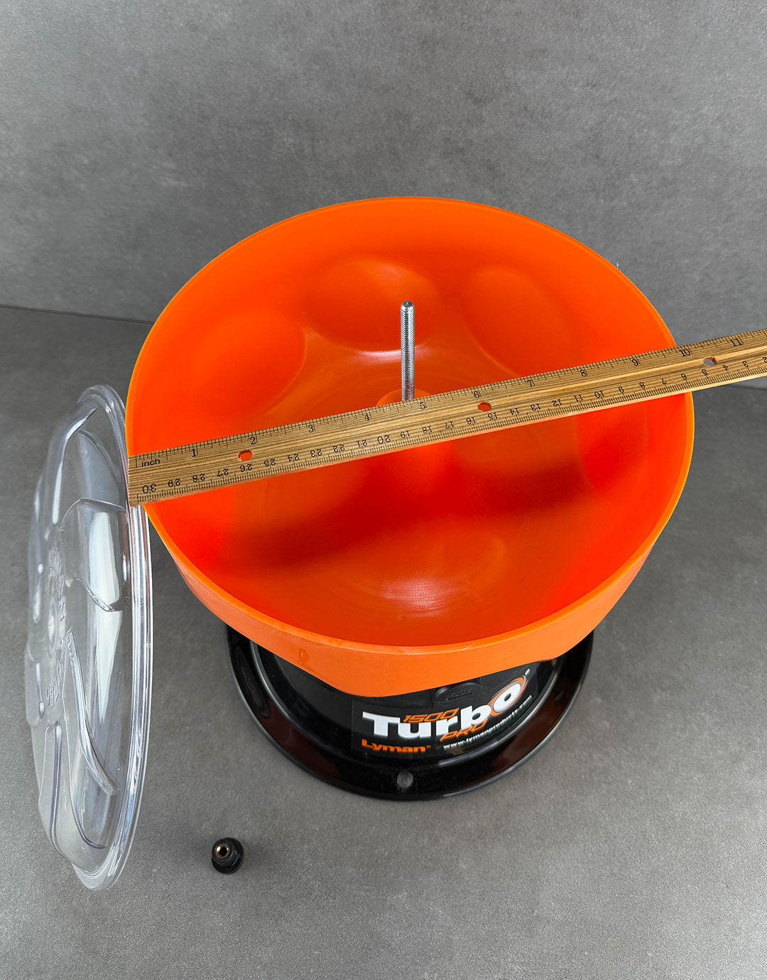 TM1500 = 1500 Turbo Vibratory Tumbler