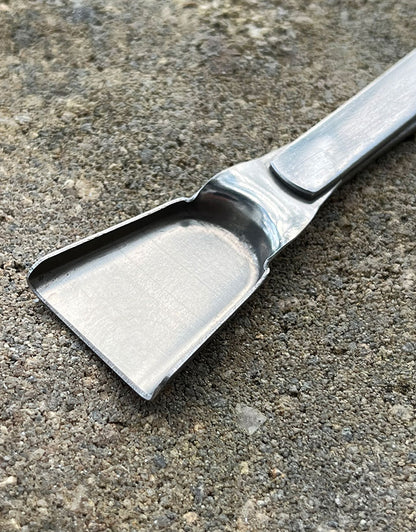 TW7057 = TWEEZER with SCOOP  ECONOMY