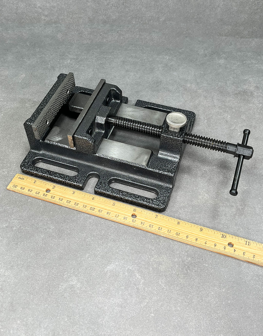 VS1880 = Flat Bench Vise 4Ã¢‚¬³